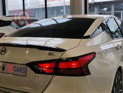 نيسان ألتيما